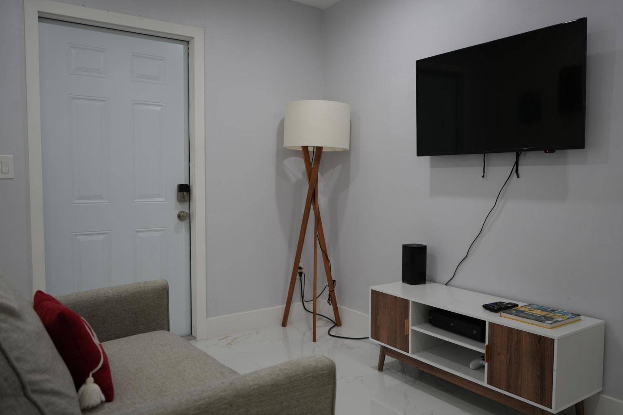 Charming Two Bedroom Apartment. Miami Eksteriør billede